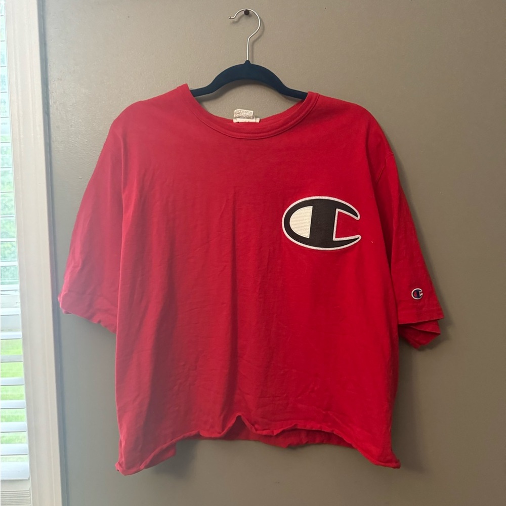 Women’s Cropped Champion tee